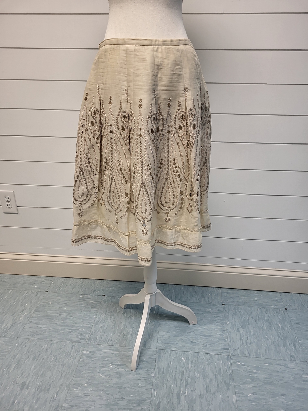 Talbots Bohemian Cream Embroidered Midi Skirt